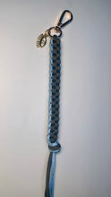 Load image into Gallery viewer, Paracord Keychain