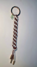 Load image into Gallery viewer, Paracord Keychain