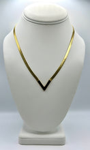 Load image into Gallery viewer, V Shaped Necklace
