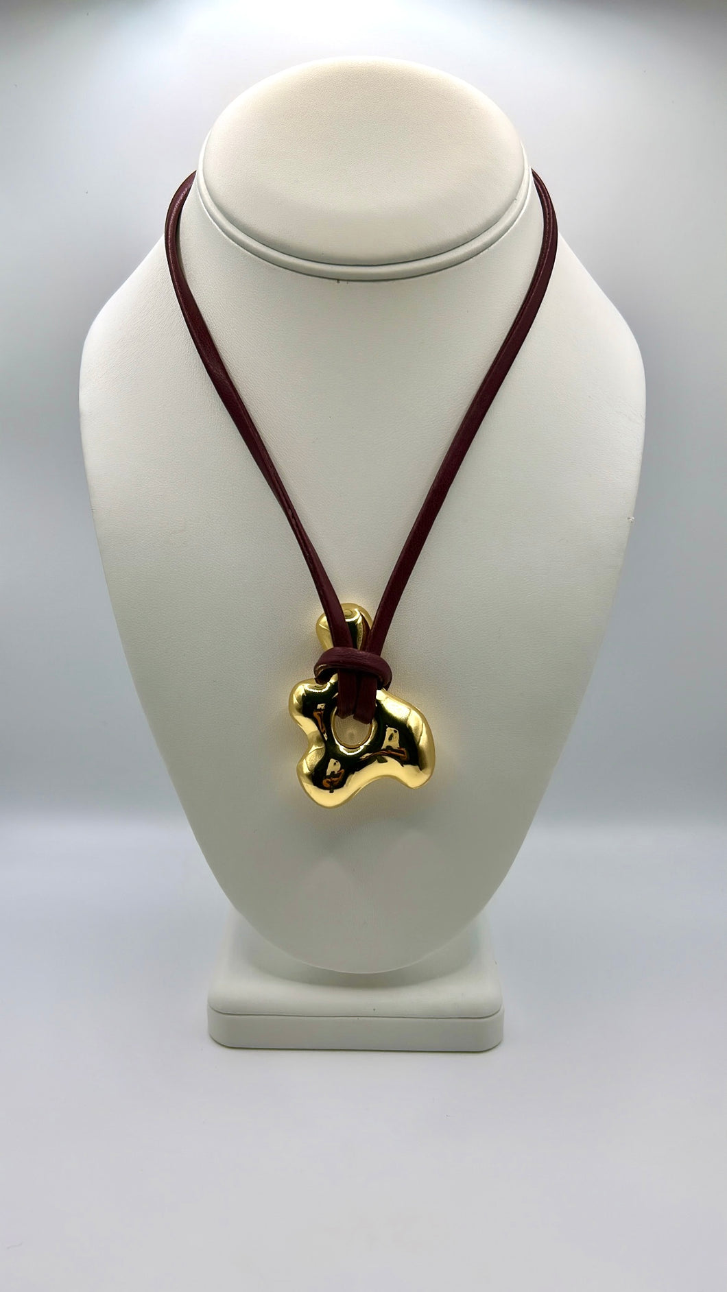 Retro Pendant Necklace