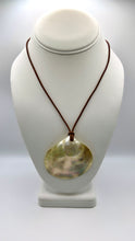 Load image into Gallery viewer, Large Shell Necklace
