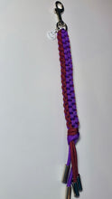 Load image into Gallery viewer, Paracord Keychain
