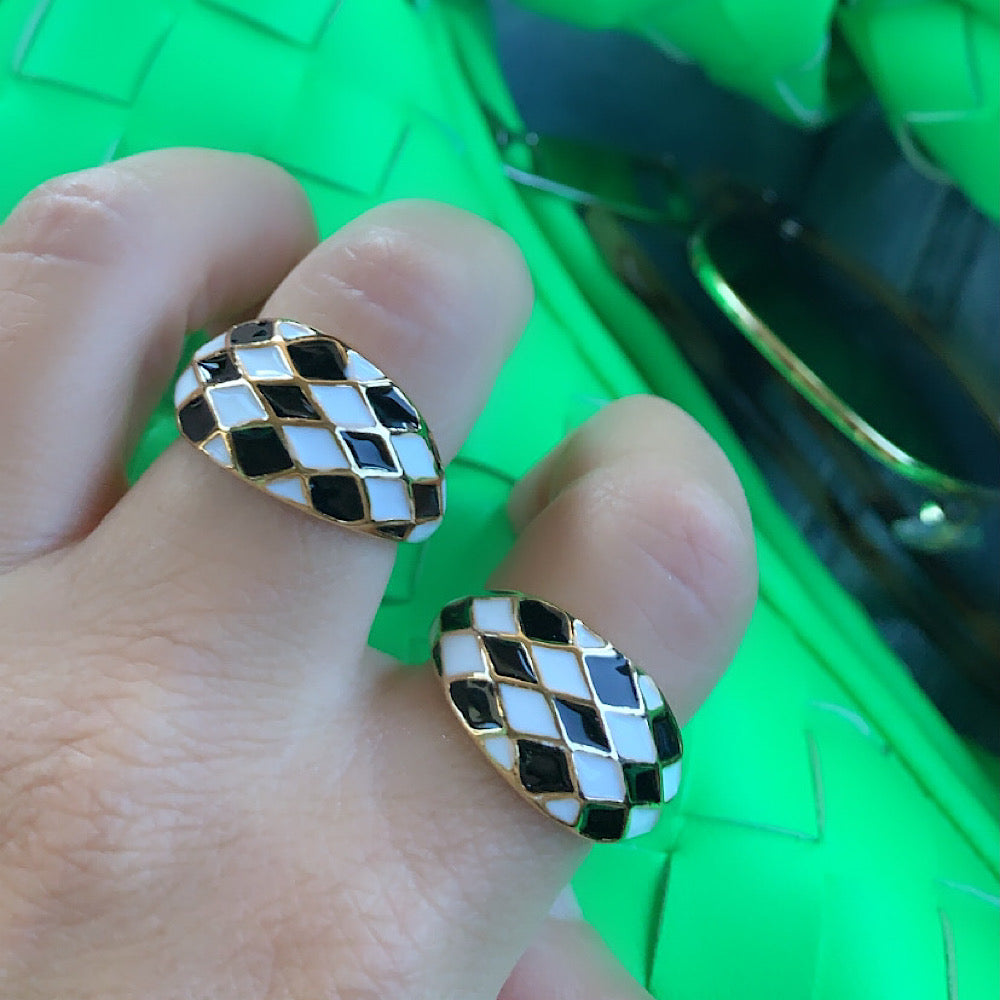 Checkerboard Ring