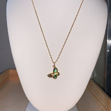 Load image into Gallery viewer, Butterfly Shell Stone Necklace
